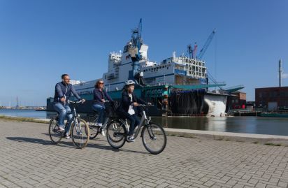 Radfahren auf der Kaje Bremerhaven
